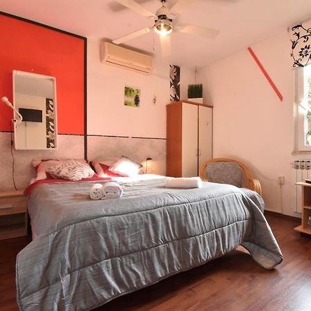 Cosy Medulin Apartments With Terrace Exterior foto